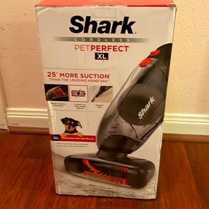 Shark cordless pet perfect XL handheld vacuum